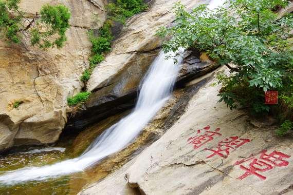 喜欢上了有男朋友的女生 止不住想她 这样算很偏执吗?-有问必答平台